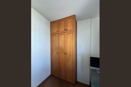 Primeiro Quarto de apartamento à venda com 2 quartos, 53m² em Barro Preto, Belo Horizonte
