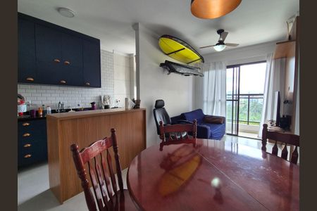 Sala de apartamento para alugar com 2 quartos, 51m² em Recreio dos Bandeirantes, Rio de Janeiro