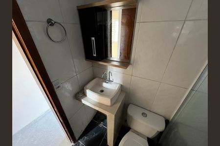 Banheiro de casa para alugar com 1 quarto, 85m² em Vila Barbosa, São Paulo