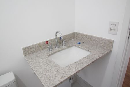 Apartamento à venda com 60m², 2 quartos e 1 vaga Apartamento à venda com 60m², 2 quartos e 1 vagaBanheiro