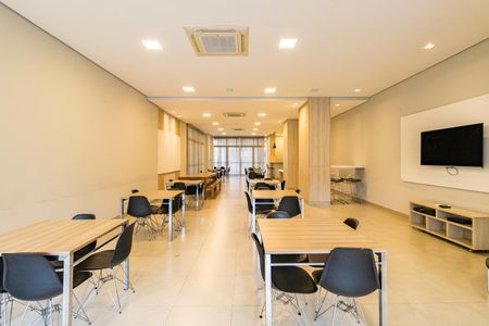 Apartamento à venda com 77m², 2 quartos e 1 vagaÁrea comum