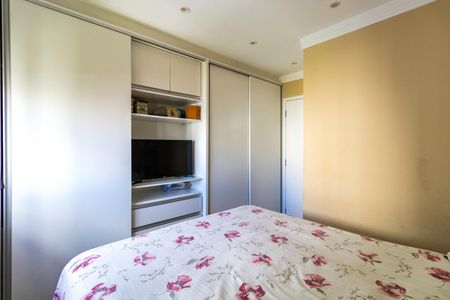 Apartamento à venda com 77m², 2 quartos e 1 vagaQuarto 2