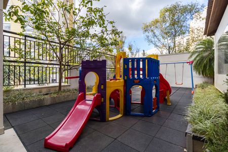 Apartamento à venda com 77m², 2 quartos e 1 vagaÁrea comum