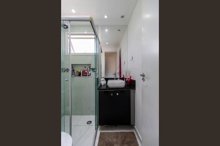 Apartamento à venda com 77m², 2 quartos e 1 vagaBanheiro do Quarto 2