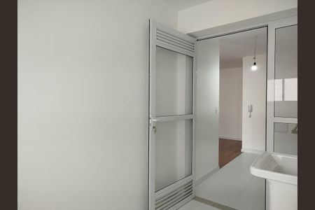 Apartamento à venda com 80m², 2 quartos e 1 vaga Apartamento à venda com 80m², 2 quartos e 1 vagaÁrea de serviço