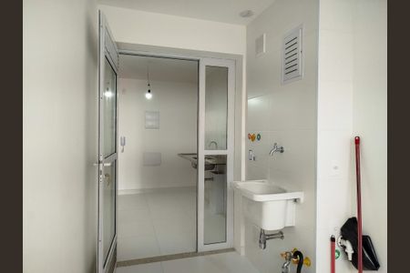 Apartamento à venda com 80m², 2 quartos e 1 vaga Apartamento à venda com 80m², 2 quartos e 1 vagaÁrea de serviço