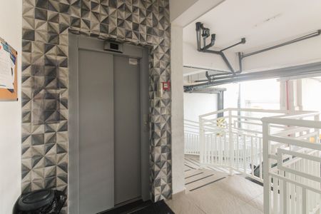 Apartamento à venda com 45m², 2 quartos e sem vagaÁrea comum