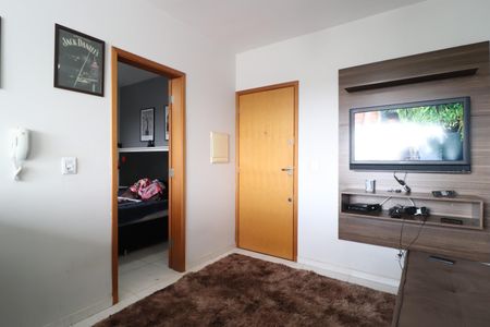 Sala de apartamento para alugar com 1 quarto, 45m² em Presidente Roosevelt, Uberlândia