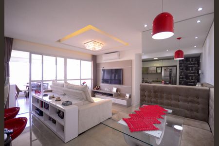 Sala  de apartamento à venda com 2 quartos, 96m² em Vila Brasilio Machado, São Paulo