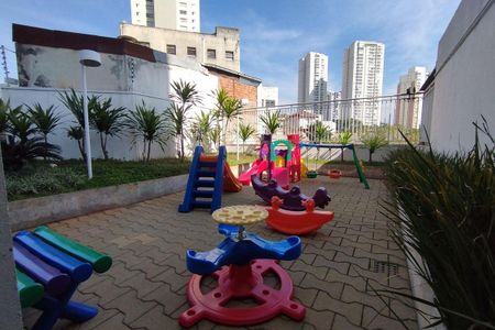 Apartamento à venda com 96m², 2 quartos e 2 vagasÁrea comum - Playground