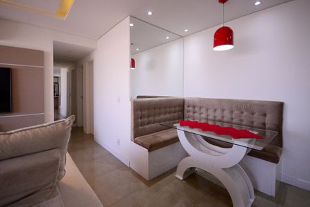 Apartamento à venda com 96m², 2 quartos e 2 vagasSala 