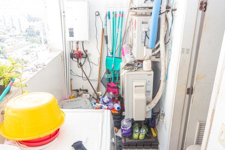 Apartamento para alugar com 124m², 5 quartos e 2 vagas Apartamento para alugar com 124m², 5 quartos e 2 vagasÁrea de Serviço