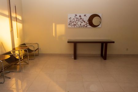 Apartamento para alugar com 124m², 5 quartos e 2 vagas Apartamento para alugar com 124m², 5 quartos e 2 vagasHall de entrada