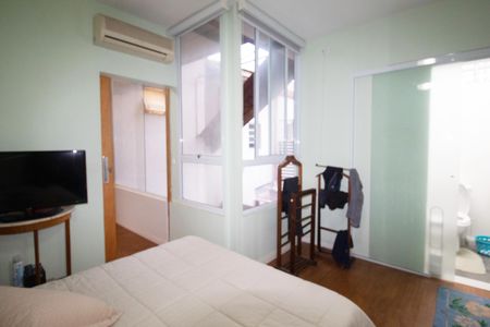 Casa à venda com 160m², 4 quartos e 1 vaga Casa à venda com 160m², 4 quartos e 1 vagaSuíte 2