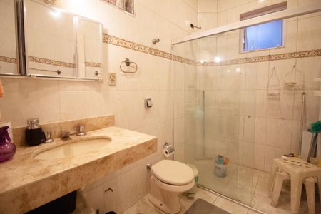 Casa à venda com 160m², 4 quartos e 1 vaga Casa à venda com 160m², 4 quartos e 1 vagaBanheiro da Suíte