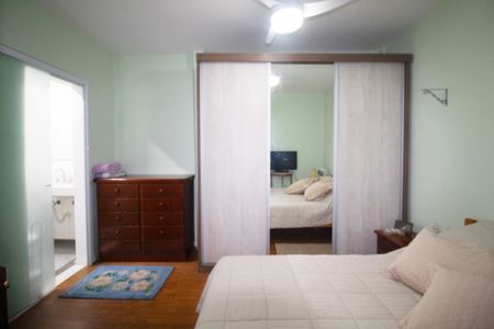 Casa à venda com 160m², 4 quartos e 1 vaga Casa à venda com 160m², 4 quartos e 1 vagaSuíte 2