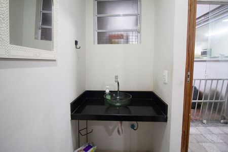 Casa à venda com 160m², 4 quartos e 1 vaga Casa à venda com 160m², 4 quartos e 1 vagaLavabo