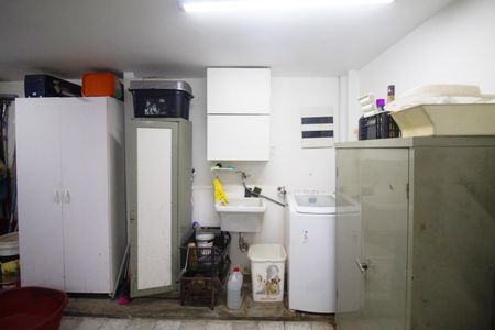 Casa à venda com 160m², 4 quartos e 1 vaga Casa à venda com 160m², 4 quartos e 1 vagaÁrea de serviço