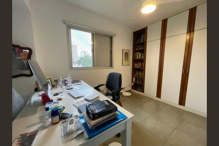 Apartamento à venda com 70m², 1 quarto e 1 vagaEscritório