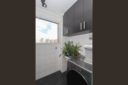 Apartamento à venda com 92m², 2 quartos e 2 vagas Apartamento à venda com 92m², 2 quartos e 2 vagasÁrea de Serviço