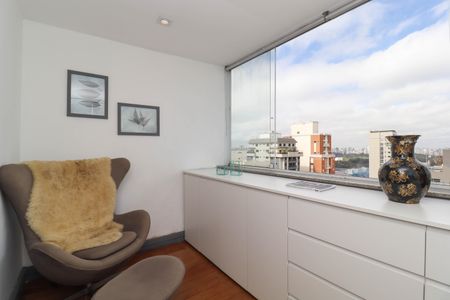 Apartamento à venda com 92m², 2 quartos e 2 vagas Apartamento à venda com 92m², 2 quartos e 2 vagasSuíte