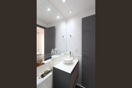 Apartamento à venda com 92m², 2 quartos e 2 vagas Apartamento à venda com 92m², 2 quartos e 2 vagasBanheiro da Suíte