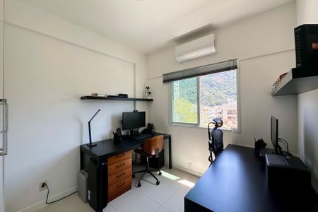 Apartamento à venda com 89m², 3 quartos e 2 vagas Apartamento à venda com 89m², 3 quartos e 2 vagasQuarto 2