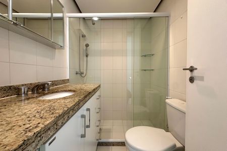 Apartamento à venda com 89m², 3 quartos e 2 vagas Apartamento à venda com 89m², 3 quartos e 2 vagasBanheiro Social