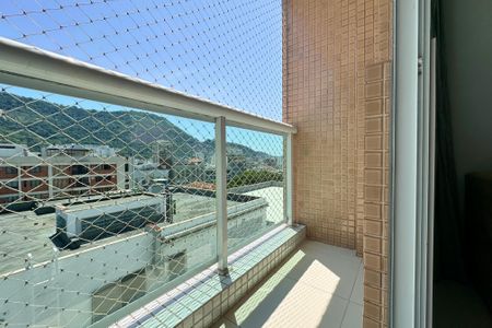 Apartamento à venda com 89m², 3 quartos e 2 vagas Apartamento à venda com 89m², 3 quartos e 2 vagasVaranda