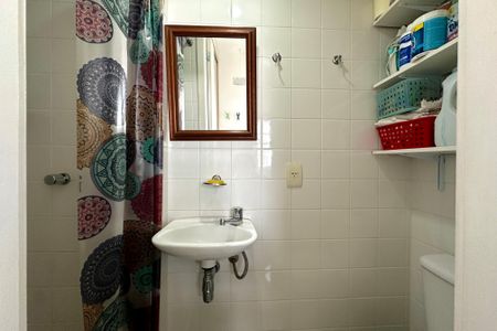 Apartamento à venda com 89m², 3 quartos e 2 vagas Apartamento à venda com 89m², 3 quartos e 2 vagasQuarto de Serviço