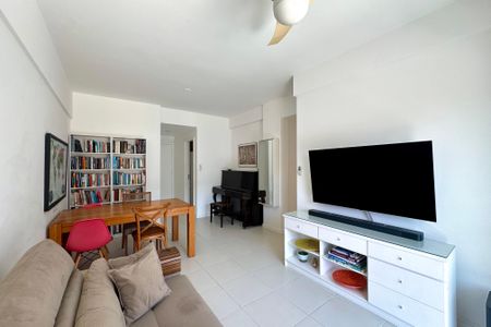 Apartamento à venda com 89m², 3 quartos e 2 vagas Apartamento à venda com 89m², 3 quartos e 2 vagasSala