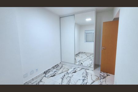 Apartamento à venda com 120m², 3 quartos e 2 vagasQuarto 2