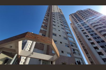 Apartamento à venda com 120m², 3 quartos e 2 vagasFachada
