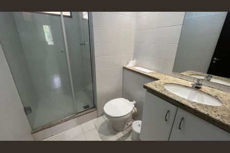 Apartamento à venda com 80m², 3 quartos e 2 vagas Apartamento à venda com 80m², 3 quartos e 2 vagasBanheiro da Suíte