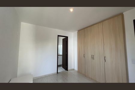 Apartamento à venda com 80m², 3 quartos e 2 vagas Apartamento à venda com 80m², 3 quartos e 2 vagasSuíte