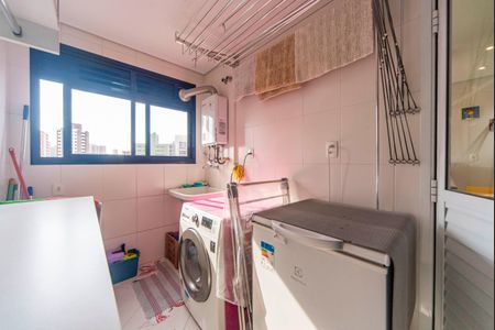 Apartamento para alugar com 209m², 4 quartos e 4 vagas Apartamento para alugar com 209m², 4 quartos e 4 vagasÁrea de Serviço