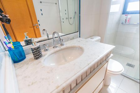 Apartamento para alugar com 209m², 4 quartos e 4 vagas Apartamento para alugar com 209m², 4 quartos e 4 vagasBanheiro do Quarto 4