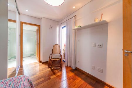 Apartamento para alugar com 209m², 4 quartos e 4 vagas Apartamento para alugar com 209m², 4 quartos e 4 vagasQuarto 4