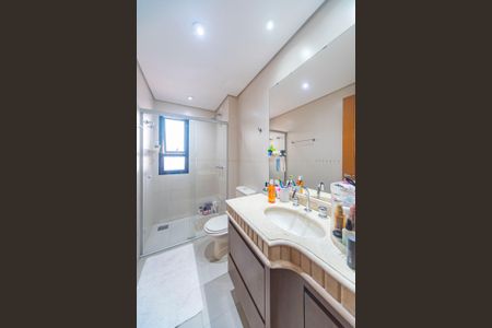 Apartamento para alugar com 209m², 4 quartos e 4 vagas Apartamento para alugar com 209m², 4 quartos e 4 vagasBanheiro Social