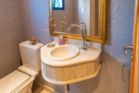 Apartamento para alugar com 209m², 4 quartos e 4 vagas Apartamento para alugar com 209m², 4 quartos e 4 vagasLavabo