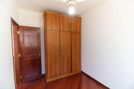 Casa à venda com 336m², 5 quartos e 4 vagasQuarto 3