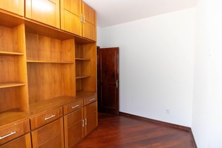 Casa à venda com 336m², 5 quartos e 4 vagasQuarto 1