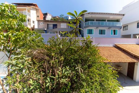 Casa à venda com 336m², 5 quartos e 4 vagasVista do Quarto 3