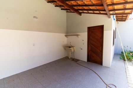 Casa à venda com 336m², 5 quartos e 4 vagasÁrea de Serviço
