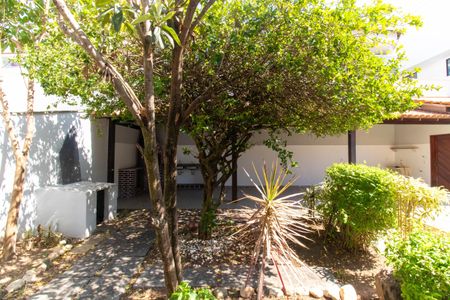 Casa à venda com 336m², 5 quartos e 4 vagasVista do Quarto 1