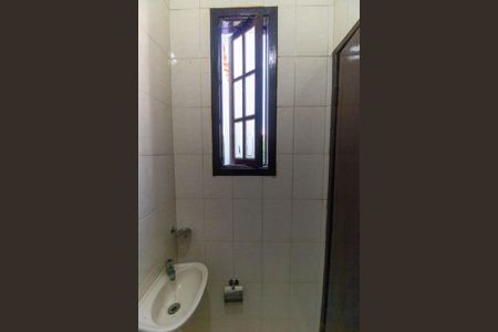 Casa à venda com 336m², 5 quartos e 4 vagasBanheiro de serviço