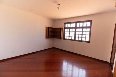 Casa à venda com 336m², 5 quartos e 4 vagasQuarto 5