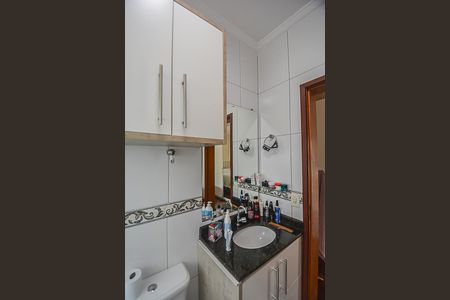 Casa à venda com 154m², 3 quartos e 4 vagas Casa à venda com 154m², 3 quartos e 4 vagasBanheiro da Suíte 2