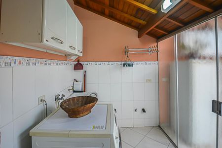 Casa à venda com 154m², 3 quartos e 4 vagas Casa à venda com 154m², 3 quartos e 4 vagasÁrea de Serviço