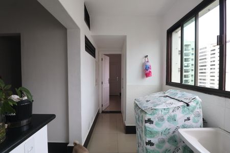Apartamento para alugar com 186m², 4 quartos e 1 vagaÁrea de Serviço